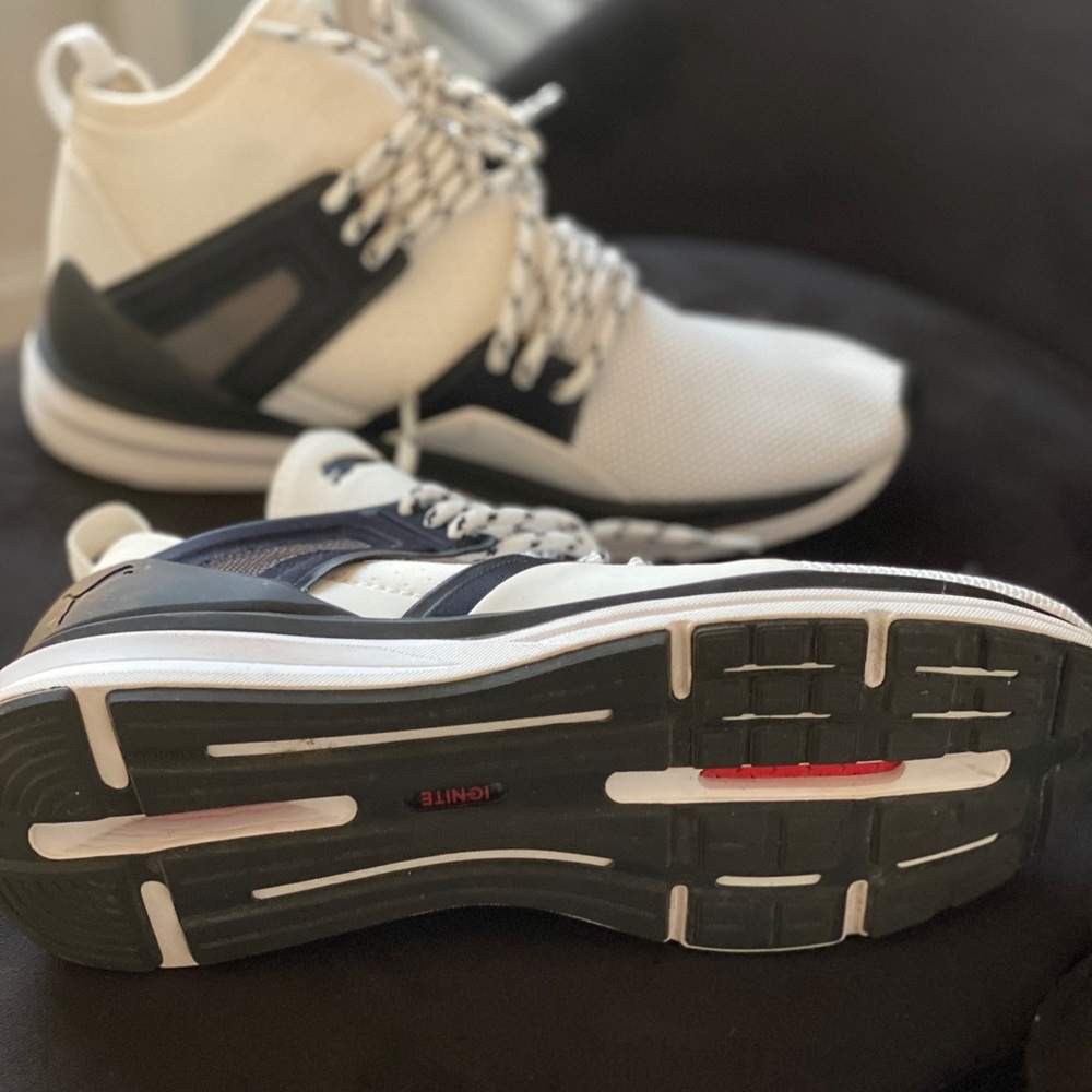 Puma Ignite Sneakers- like new!
